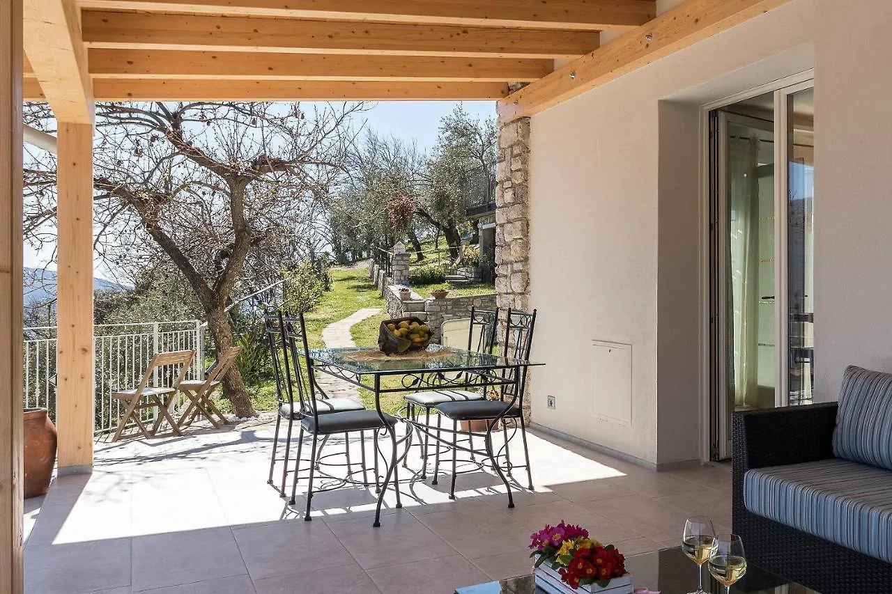 Apartment Glicine By Garda Fewo Tignale