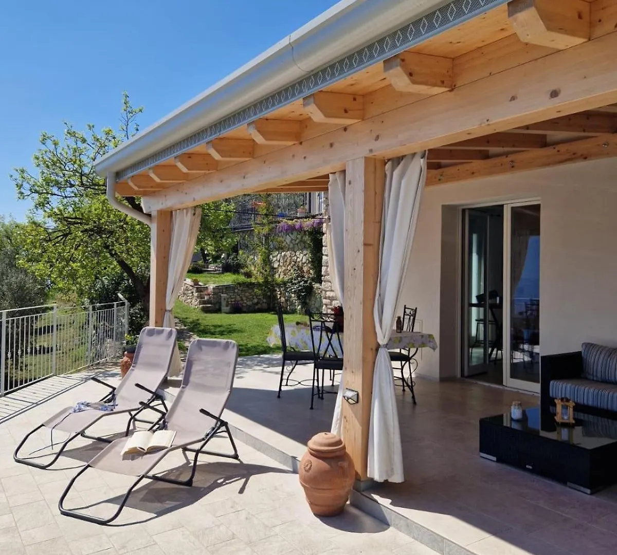 Apartment Glicine By Garda Fewo Tignale